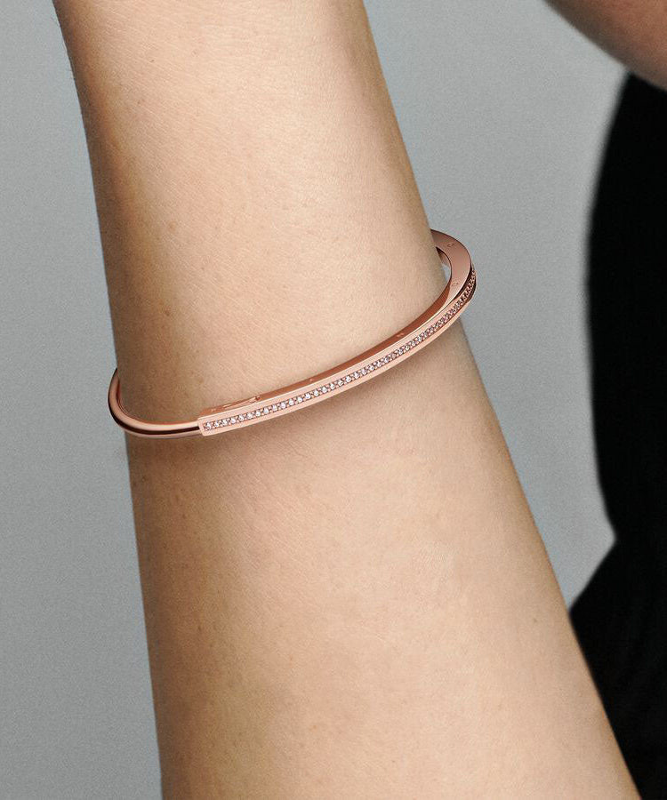 Pulseira Pandora Signature I-D Pavé