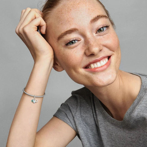 Conta Pandora Four Leaf Clover, Heart and Horseshoe Conta Pandora Four Leaf Clover, Heart and Horseshoe