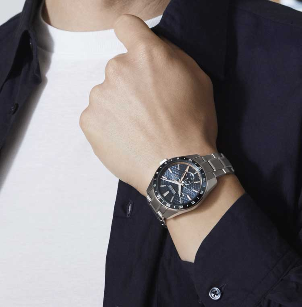 Relógio Seiko Presage Sharp Edged Series GMT Azul