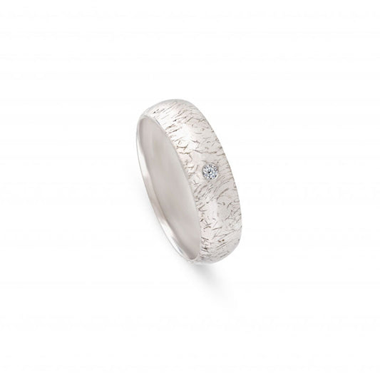 Aliança de casamento ouro branco riscado com zircónia
