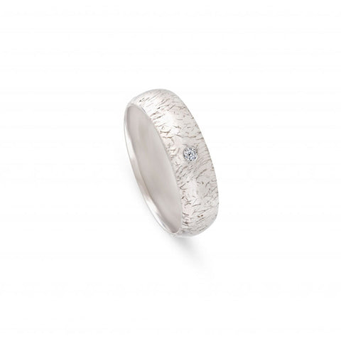 Aliança de casamento ouro branco riscado com diamante