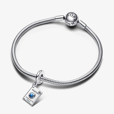 Conta Pandora Openable Passport
