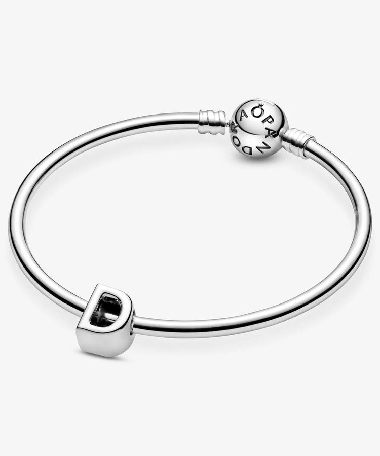 Conta Pandora Letter D