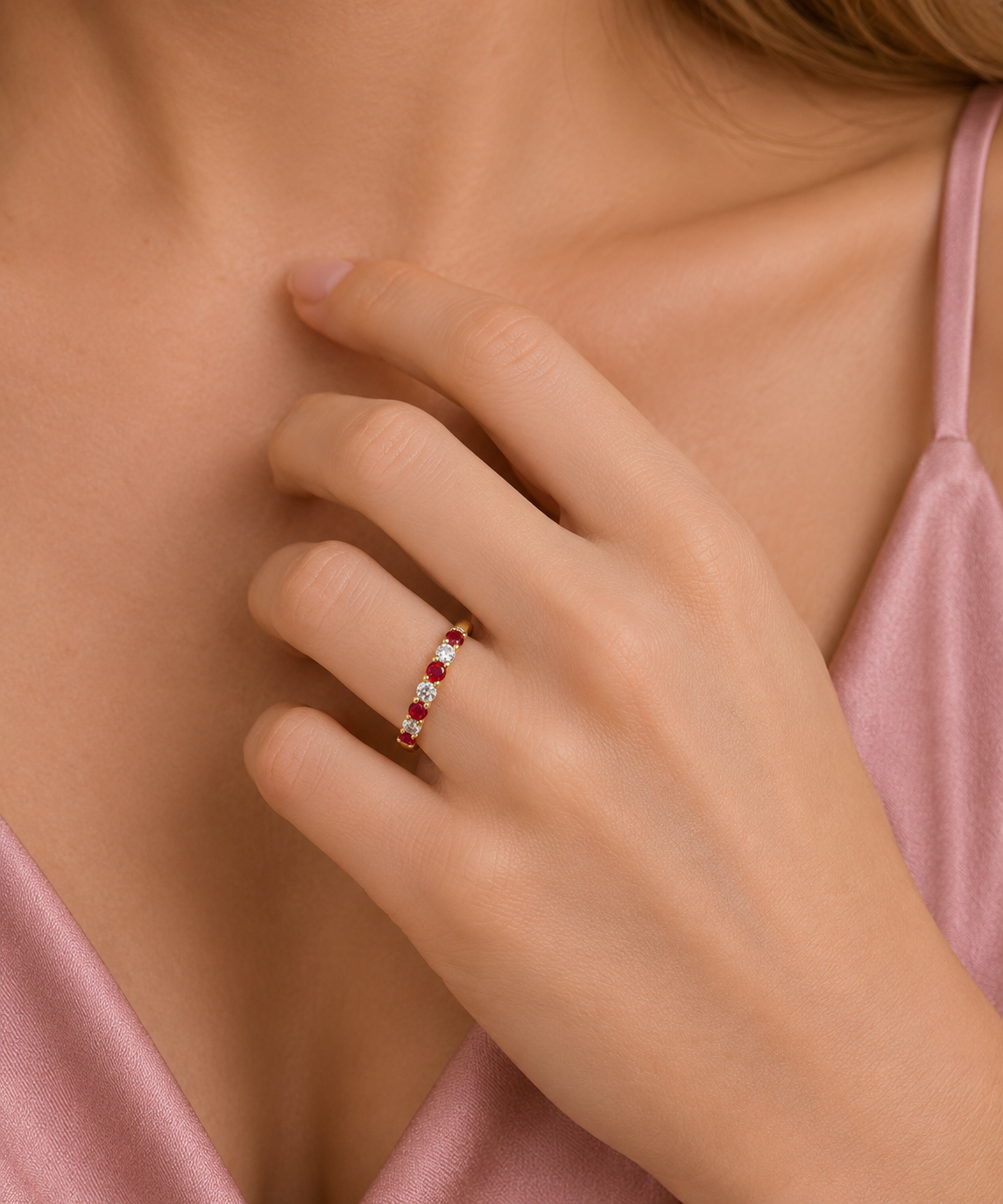 Anel ouro amarelo, Rubis e Diamantes Naturais