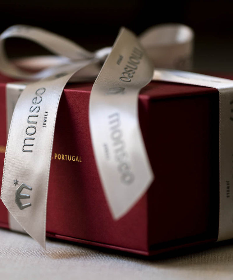 Anel Monseo Solitaire Eternal Love Ouro e Diamante