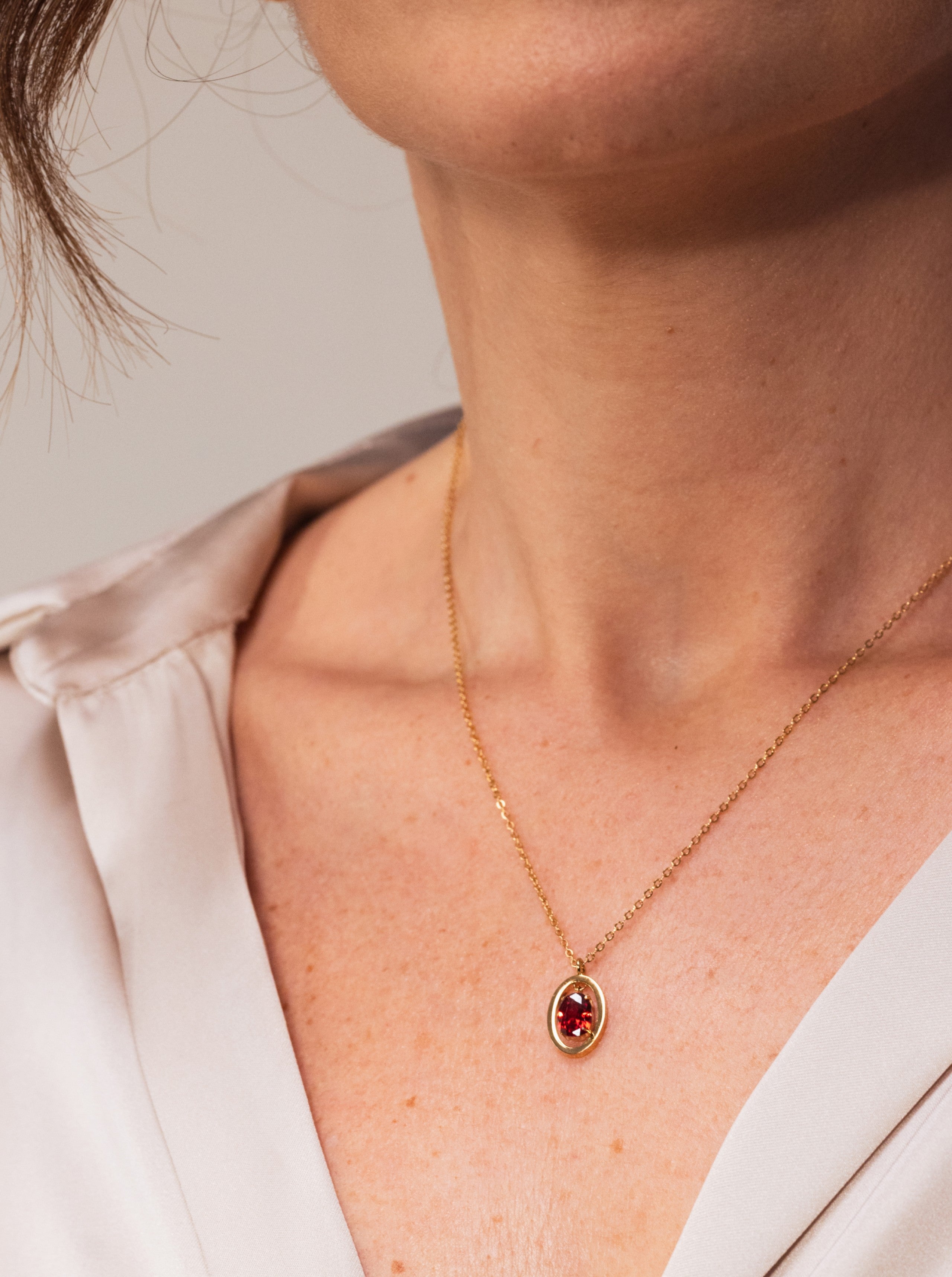 Colar One Birthstone Janeiro - Protecção
