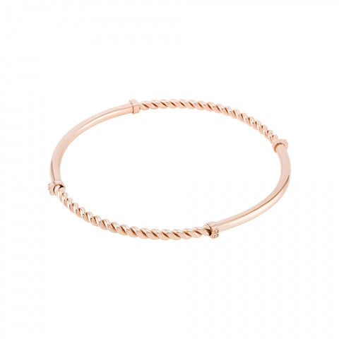 Escrava One Rosen Circle