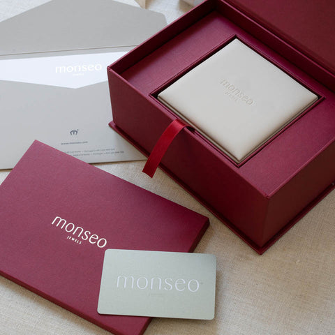 Colar Monseo Pure Love Ouro Branco e Diamantes